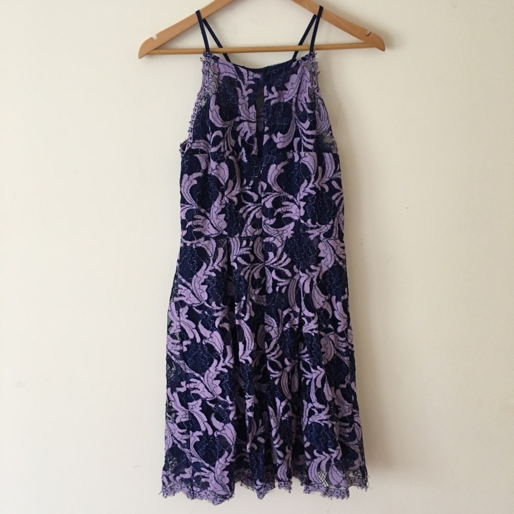 Francesca’s lace dress - Picture 4 of 7